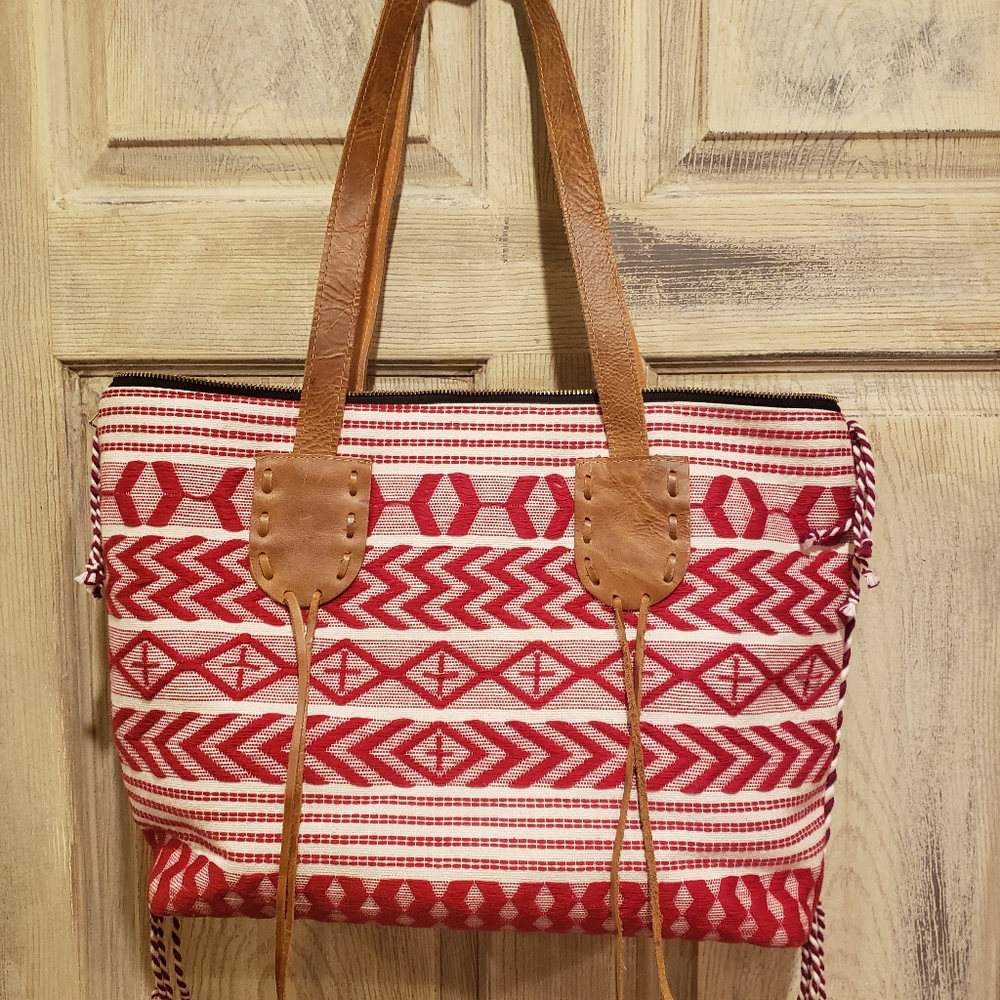 Noonday Santa Lucia Bag